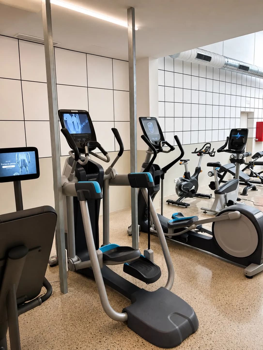 Espacio exclusivo de entrenamiento cardiovascular en Premier Gym S'Escorxador